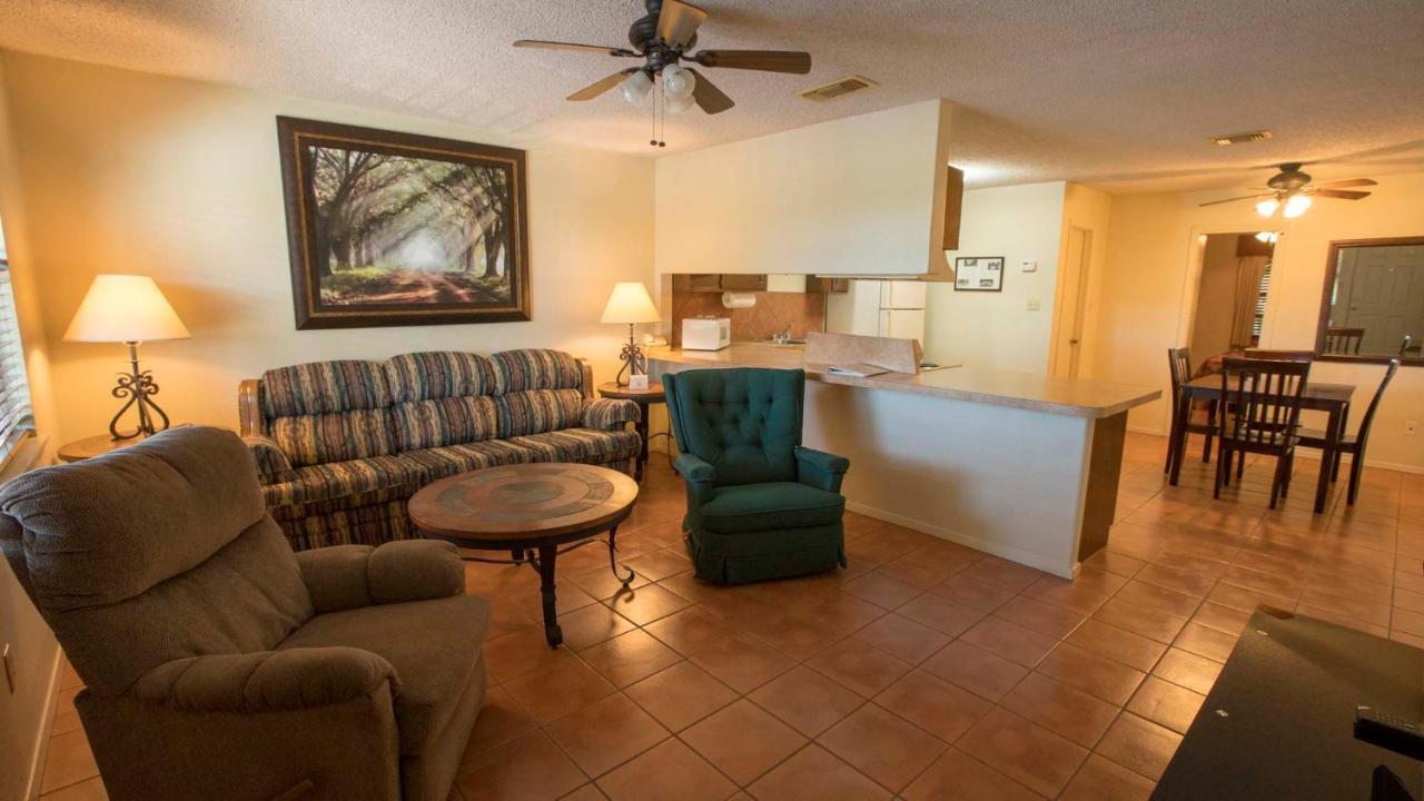 Texan Guest Ranch McAllen Ngoại thất bức ảnh